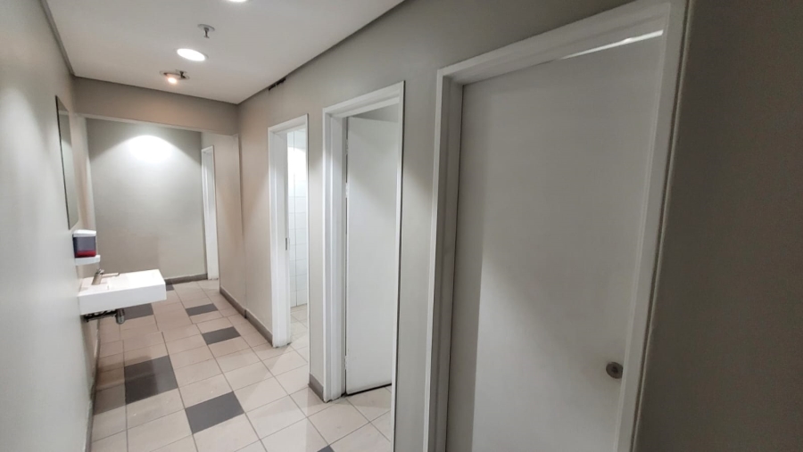 Commercial Property for Sale in Airport Industria Western Cape